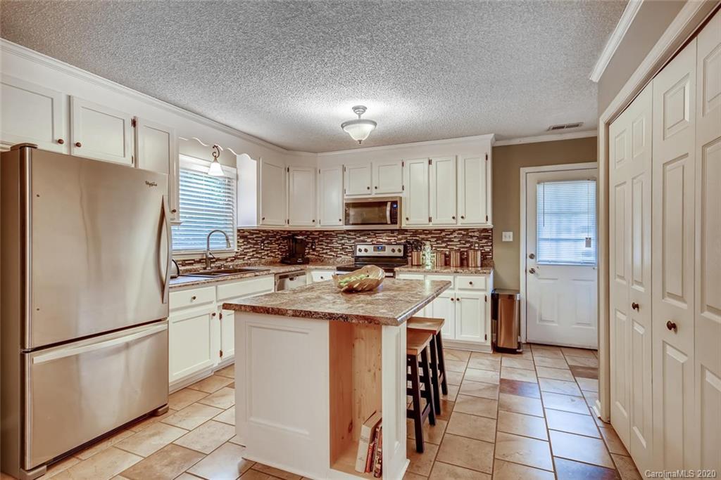 1326 Jackson Road Gastonia, NC 28052 - Photo 4 of 11 Gallery Image 4