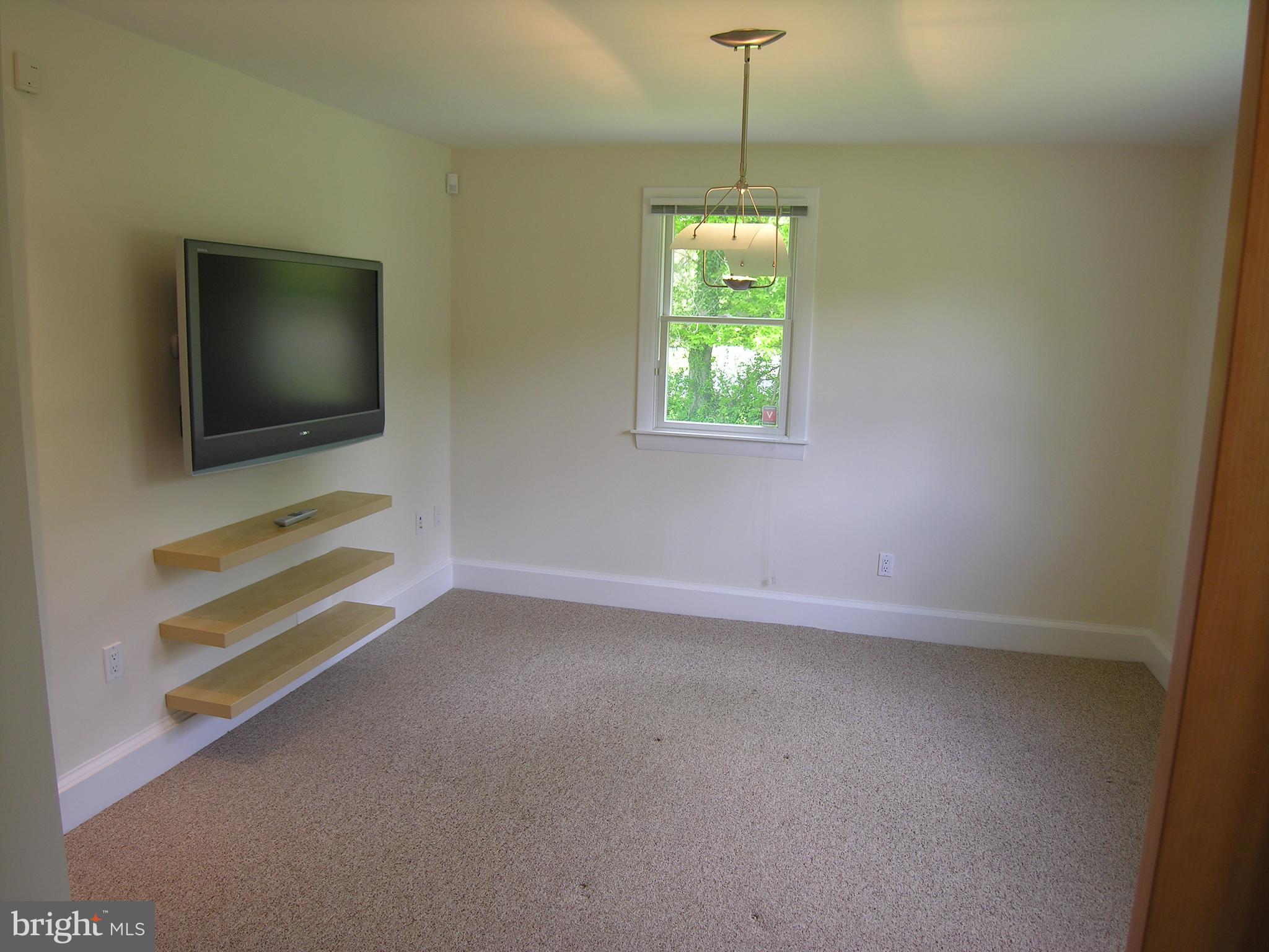 120 Ashton Road Ashton, MD 20861 - Photo 13 of 33 Bedroom 1