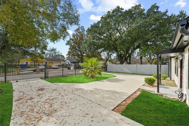 $205,000 | 6159 Belmark Street, Houston, TX 77033