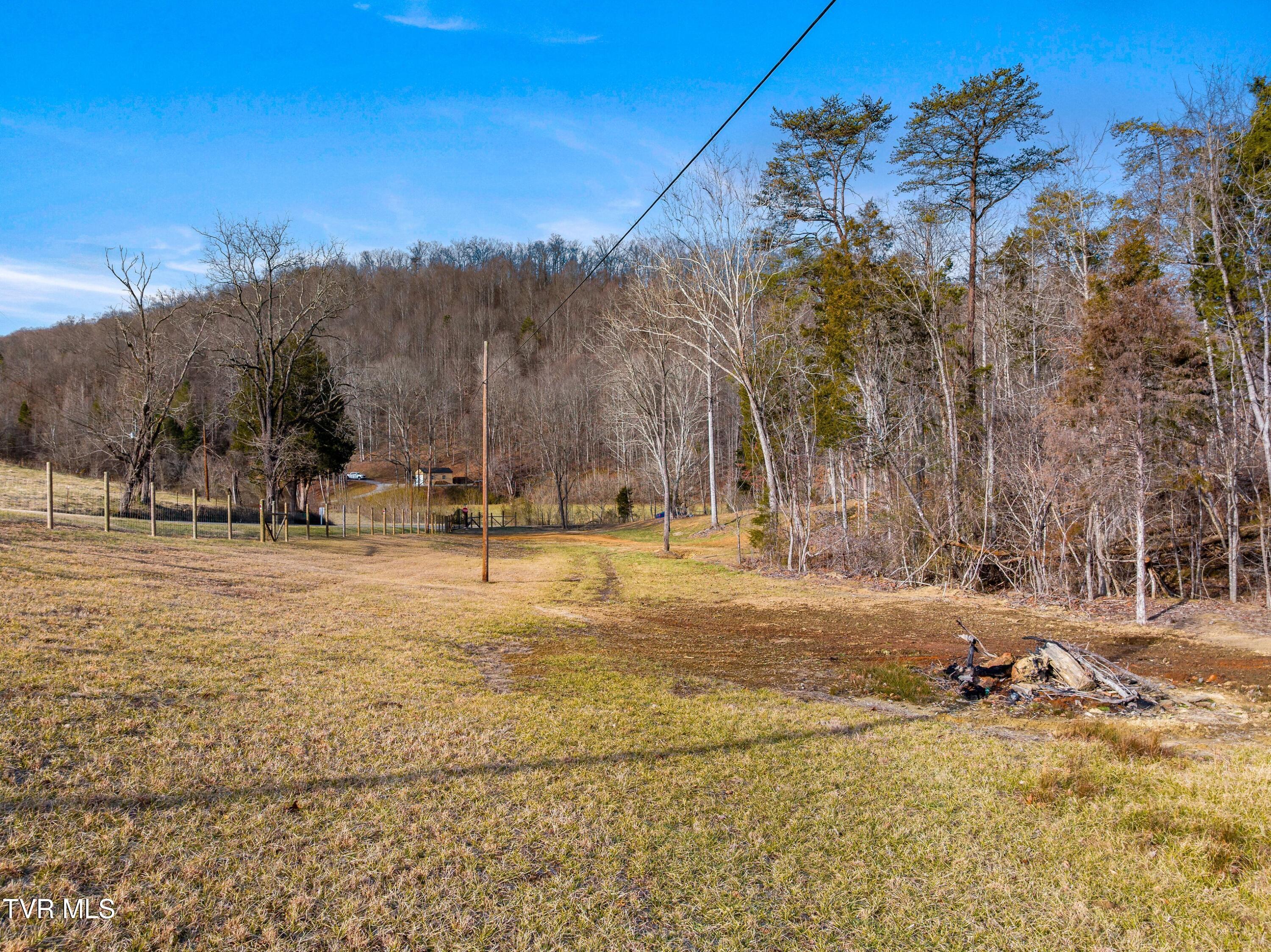 1290 Butcher Valley Road Rogersville, TN 37857 - Photo 7 of 17 009-ButcherValleyRoad-Rogersville-TN-378