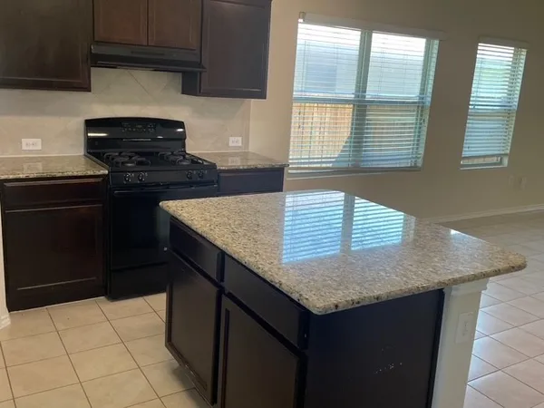 $2,295 | 10125 Gertrudis Loop, Austin, TX 78747