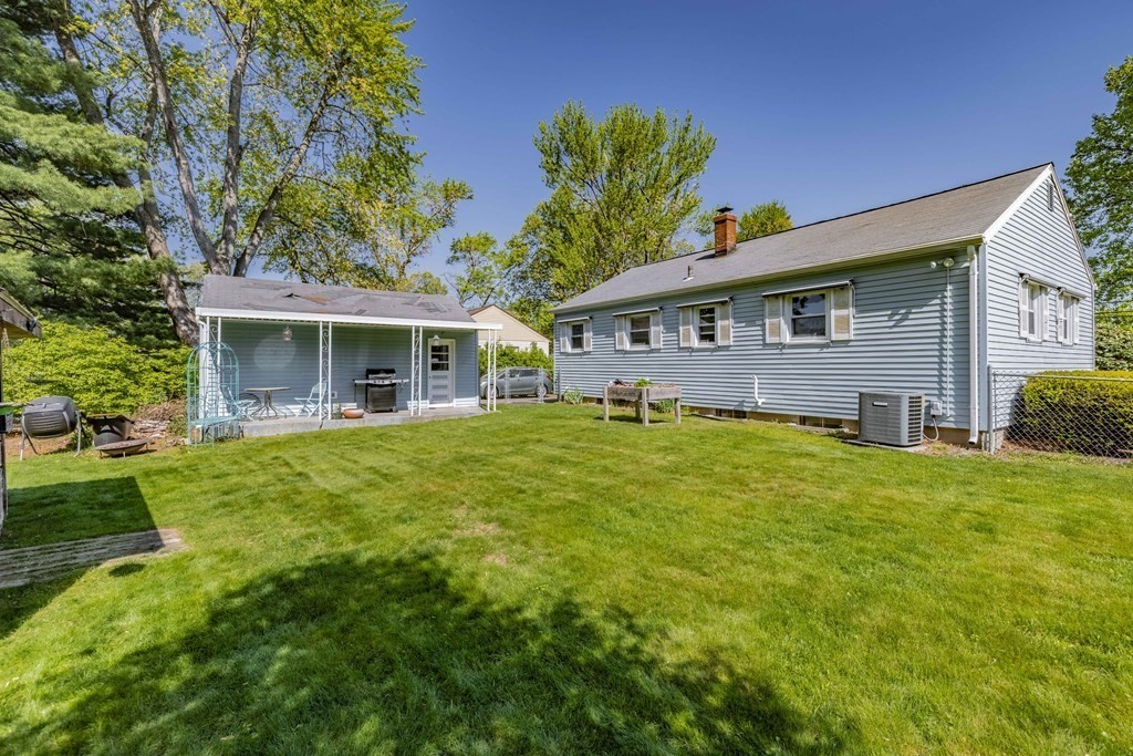 1455 Wilbraham Road Springfield, MA 01119 - Photo 29 of 34