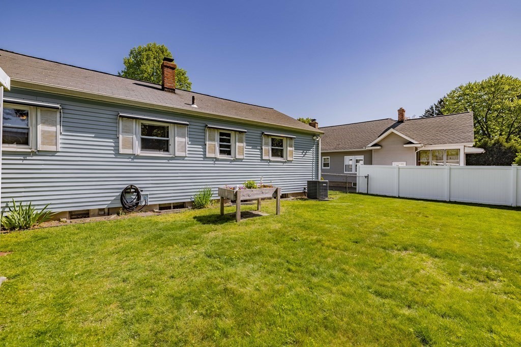 1455 Wilbraham Road Springfield, MA 01119 - Photo 30 of 34