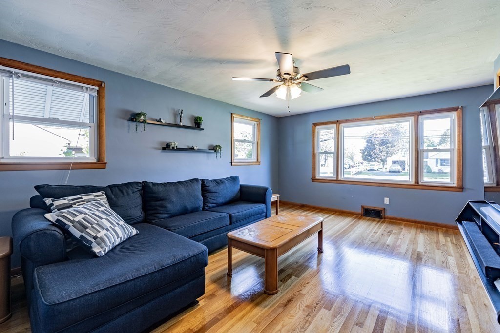 1455 Wilbraham Road Springfield, MA 01119 - Photo 4 of 34