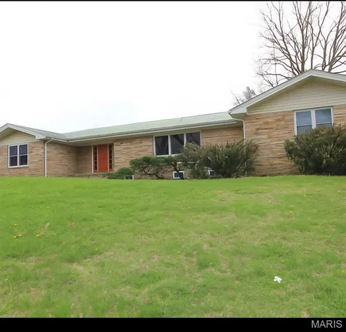 $299,000 | 6610 US Highway 63, Houston, MO 65483