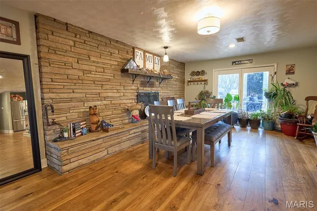 $299,000 | 6610 US Highway 63, Houston, MO 65483