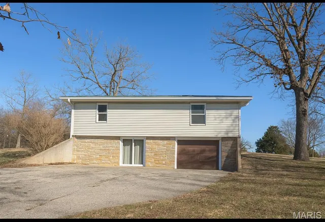 $299,000 | 6610 US Highway 63, Houston, MO 65483
