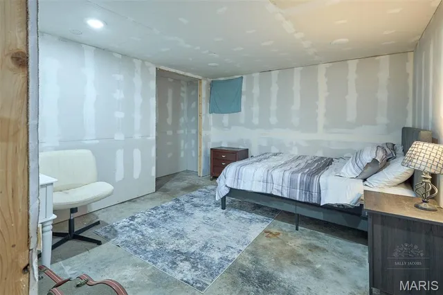 $299,000 | 6610 US Highway 63, Houston, MO 65483