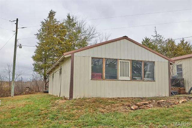 $299,000 | 6610 US Highway 63, Houston, MO 65483