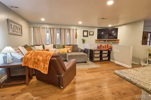 $299,000 | 6610 US Highway 63, Houston, MO 65483