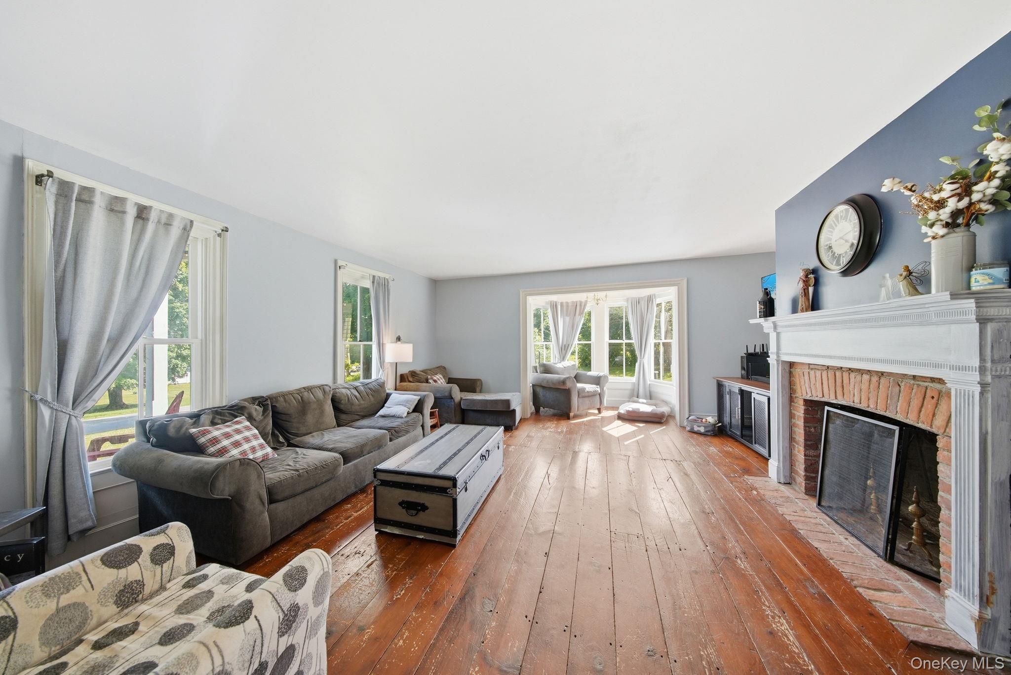 633 Ridgebury Road Slate Hill, NY 10973 - Photo 8 of 48