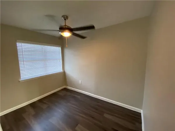 $799 | 4314 Gillis Street, Unit 211, Austin, TX 78704