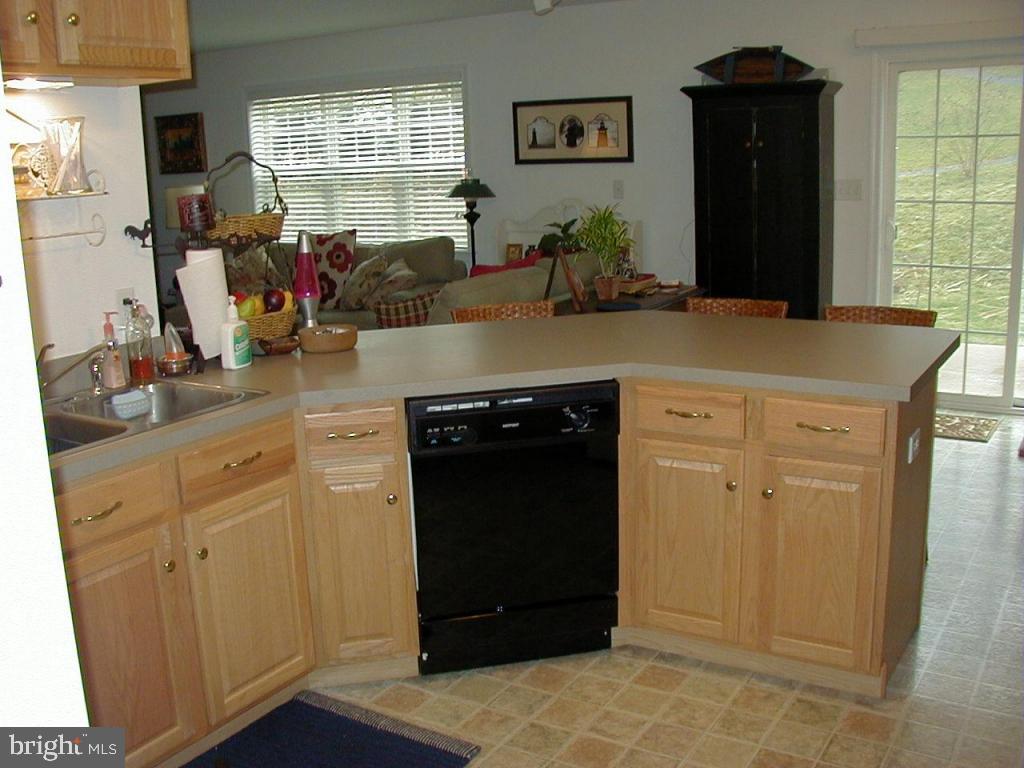 806 Sylvan Road Lancaster, PA 17601 - Photo 6 of 9 Gallery Image 6