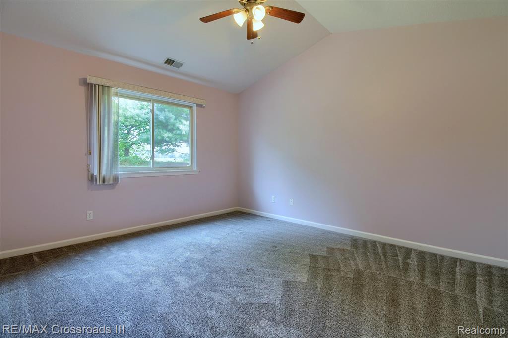 46158 Reedgrass Lane Belleville, MI 48111 - Photo 17 of 30 Gallery Image 17
