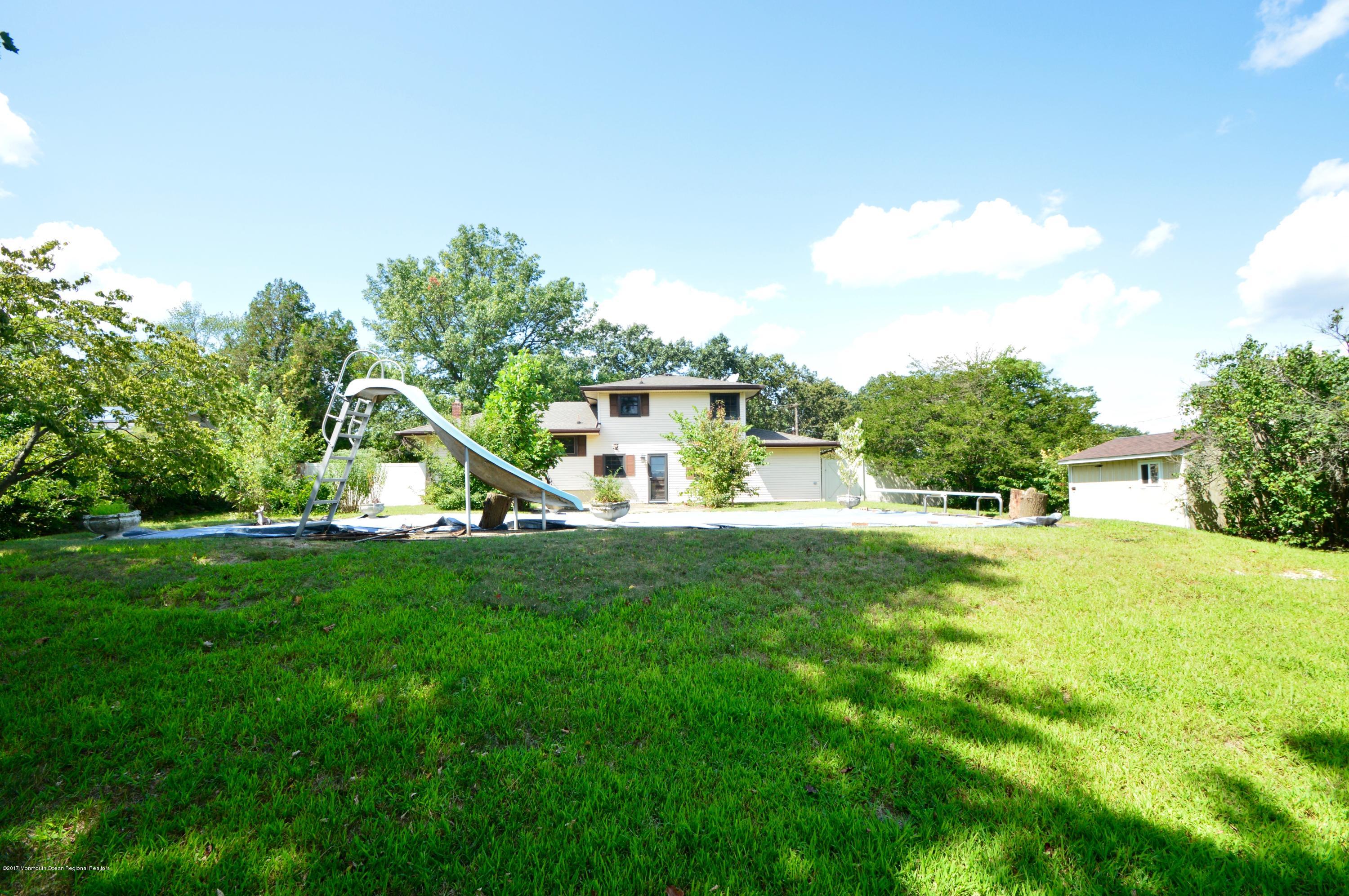 3 Lexington Road Howell, NJ 07731 - Photo 21 of 22 DSC_0504