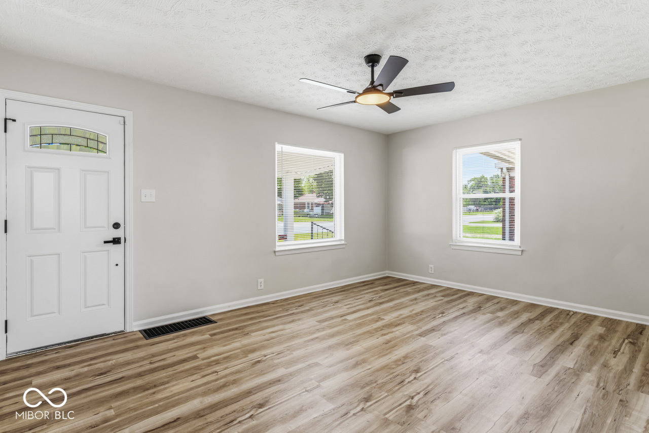 3220 North Keystone Avenue Indianapolis, IN 46218 - Photo 8 of 40