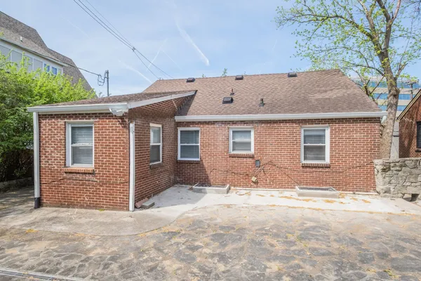 $585,000 | 3319 Orleans Drive, Nashville, TN 37212