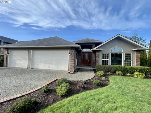 $739,000 | 2180 Hayes Street, North Bend, OR 97459