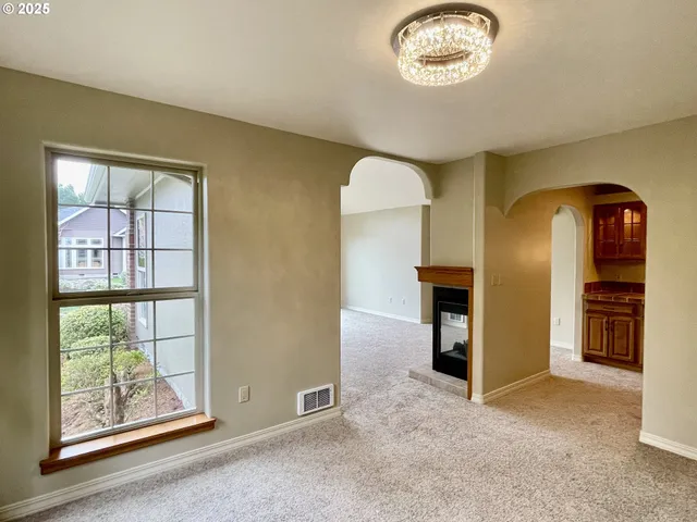 $739,000 | 2180 Hayes Street, North Bend, OR 97459