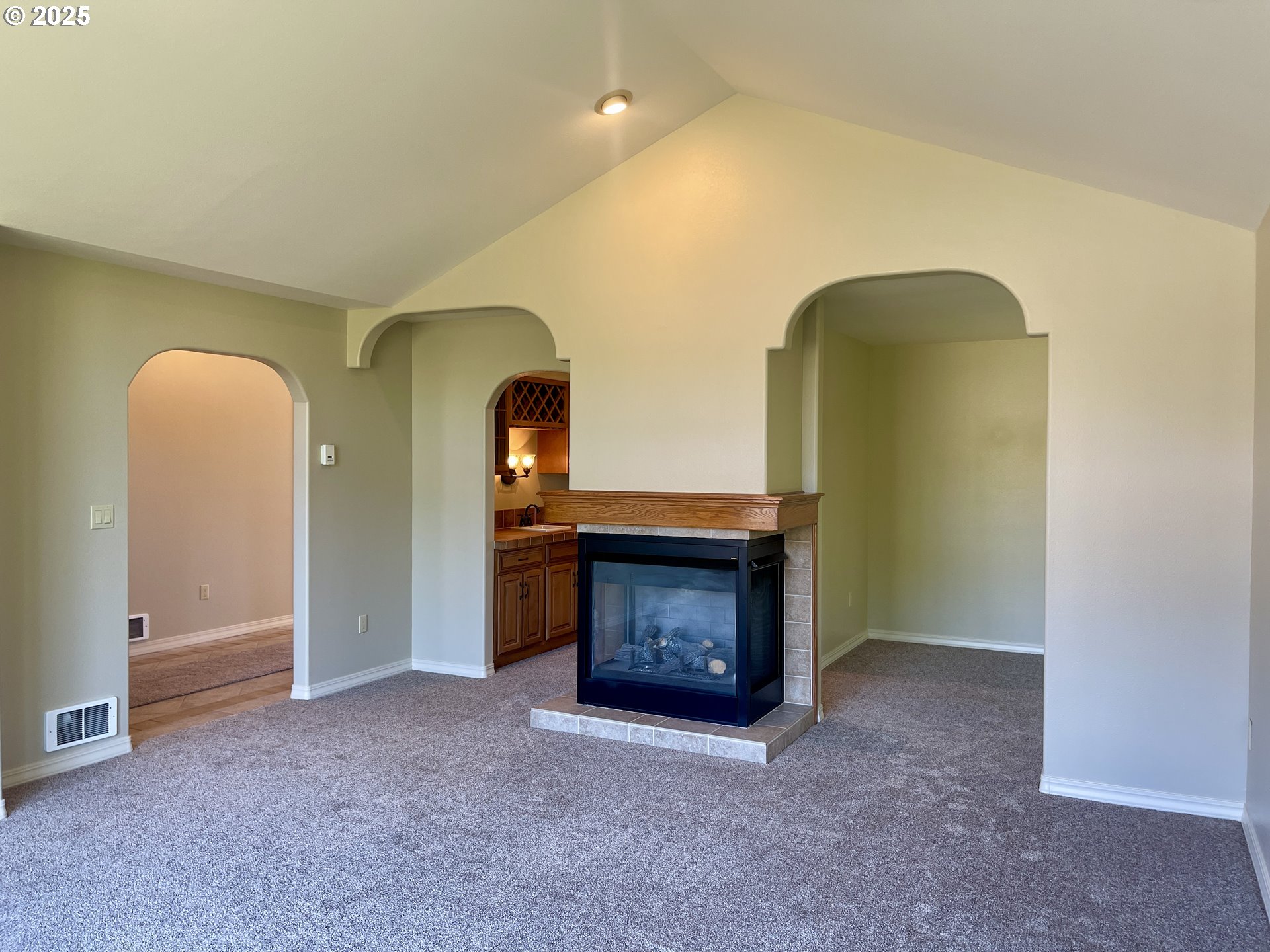 2180 Hayes Street North Bend, OR 97459 - Photo 20 of 47