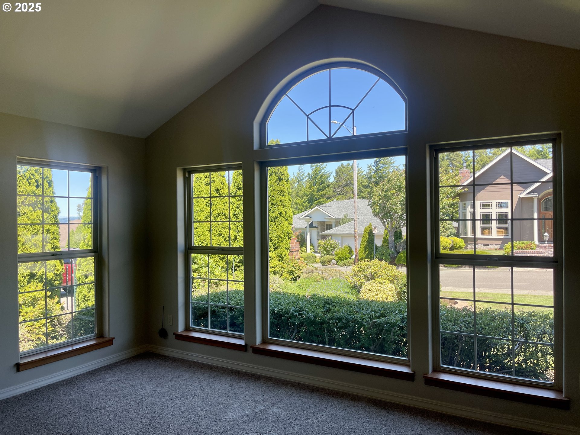 2180 Hayes Street North Bend, OR 97459 - Photo 23 of 47