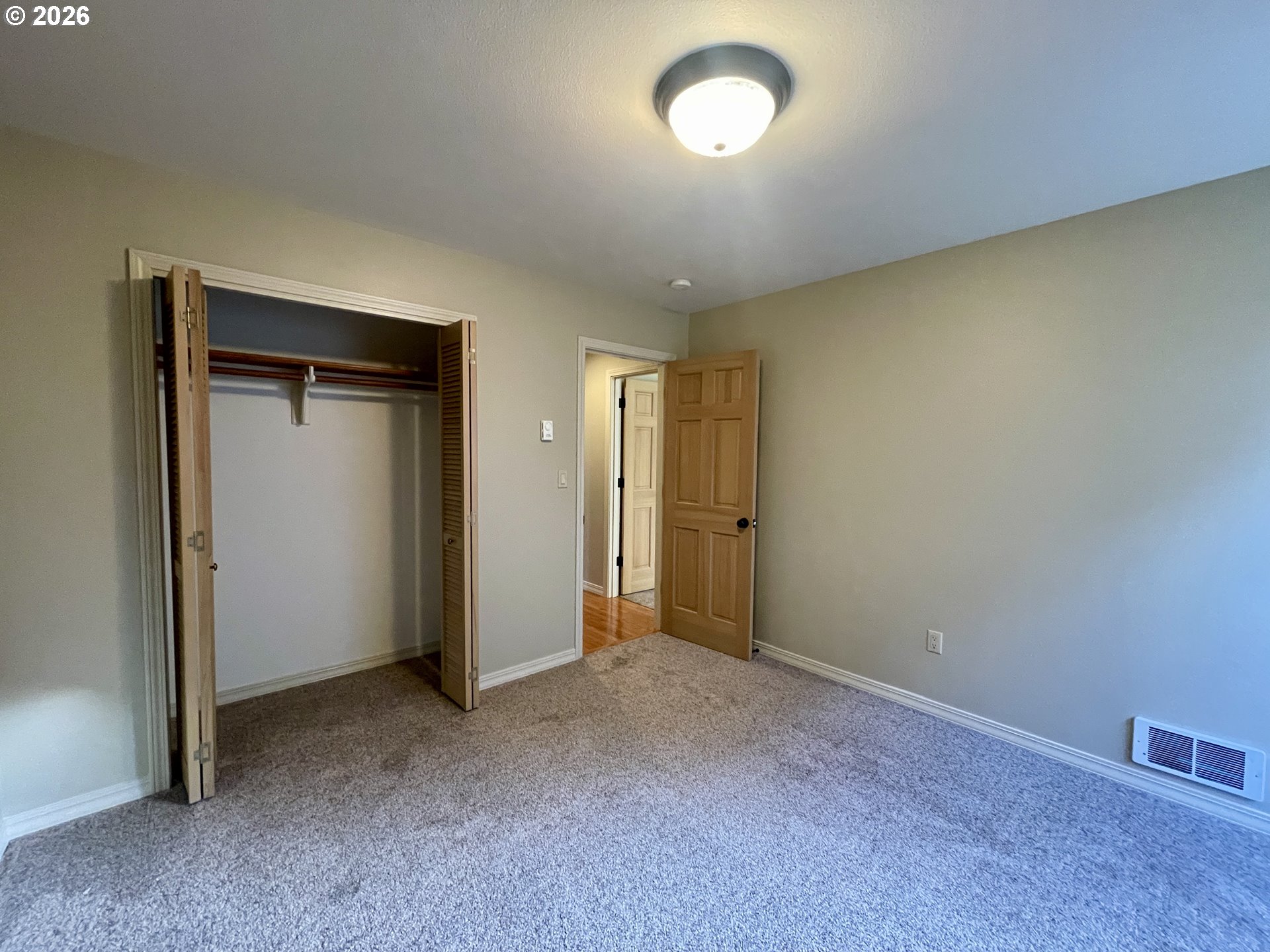 2180 Hayes Street North Bend, OR 97459 - Photo 35 of 47