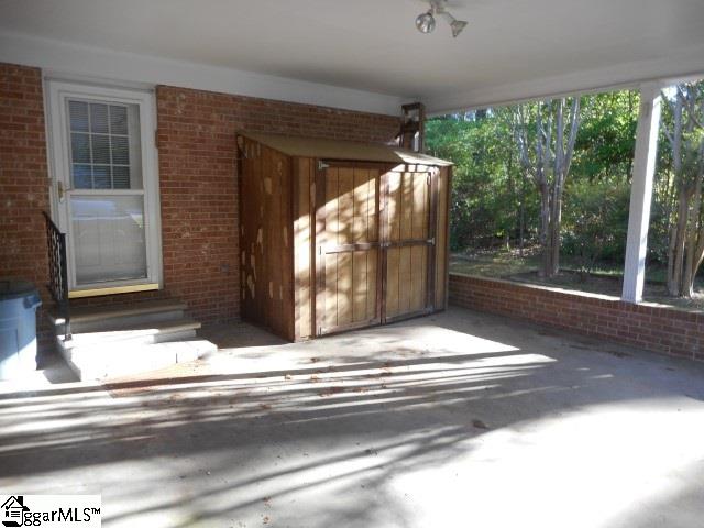 524 Springdale Drive Clinton, SC 29325 - Photo 4 of 30 Gallery Image 4