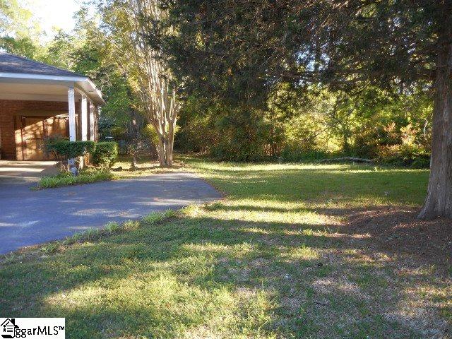524 Springdale Drive Clinton, SC 29325 - Photo 6 of 30 Gallery Image 6