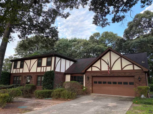 $349,900 | 106 Fernwood Drive, Warner Robins, GA 31088