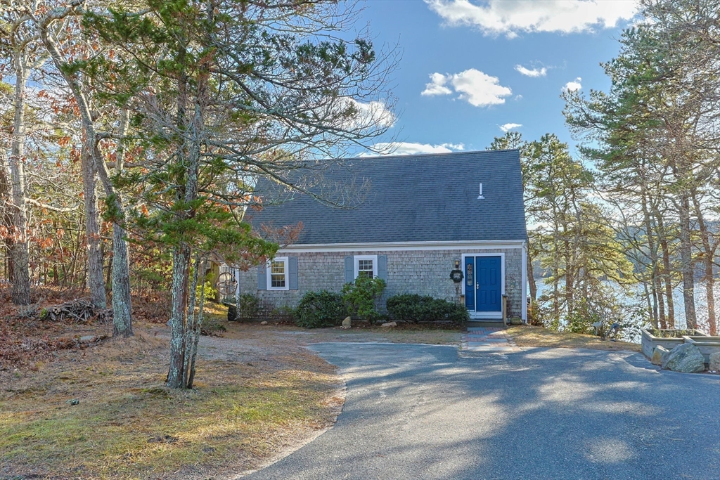 94 Bakers Pond Road Orleans, MA 02653 - Photo 3 of 41 Gallery Image 3