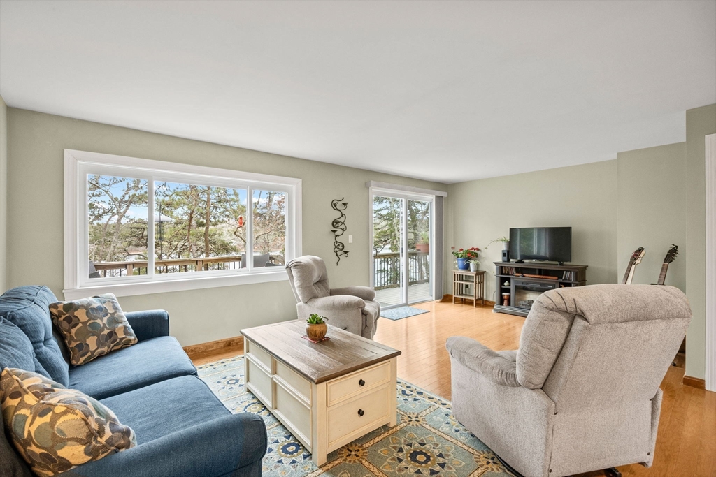 94 Bakers Pond Road Orleans, MA 02653 - Photo 10 of 41 Gallery Image 10