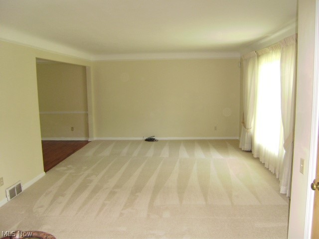 1484 South Noble Road Cleveland, OH 44121 - Photo 2 of 13