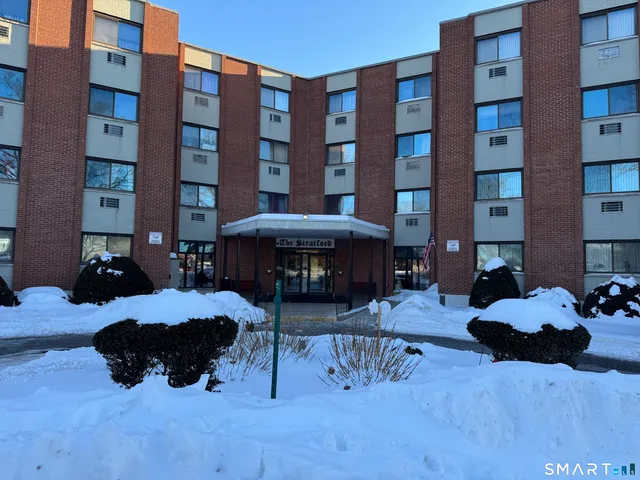 $195,000 | 1700 Broadbridge Avenue, Unit B17, Stratford, CT 06614