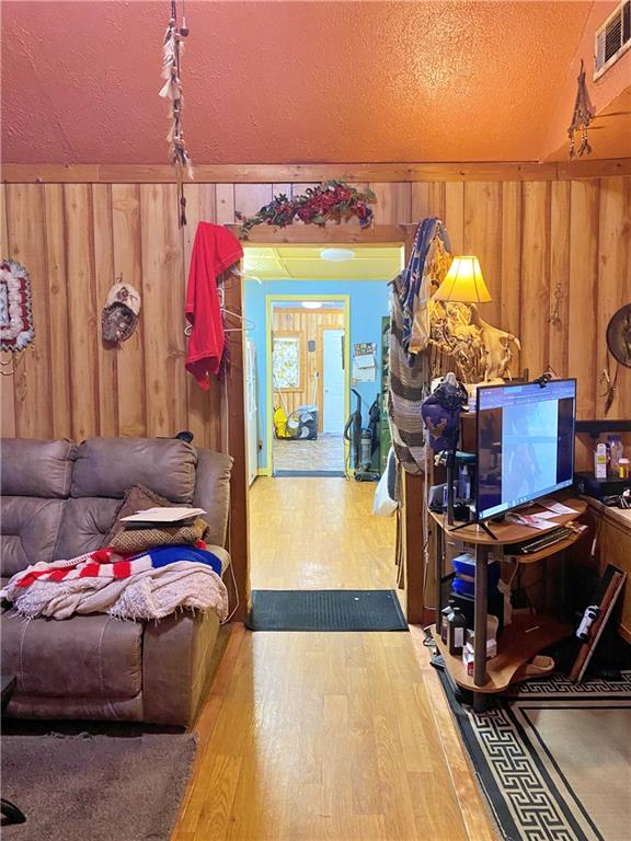 609 North Smelter Street Pittsburg, KS 66762 - Photo 8 of 25