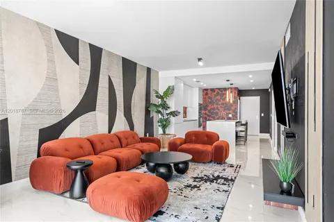 $1,950,000 | 700 Northeast 24th Street, Unit 5206, Miami, FL 33137