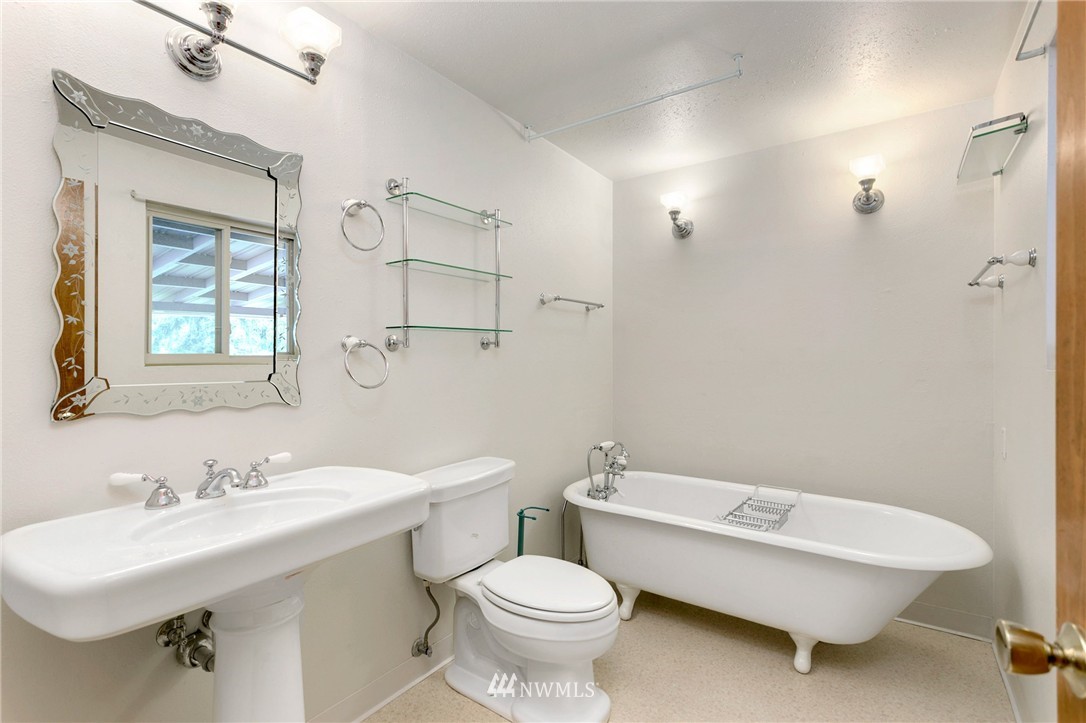 9622 South 177th Street Renton, WA 98055 - Photo 13 of 25