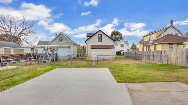 $199,900 | 1623 South 13th Street, Sheboygan, WI 53081