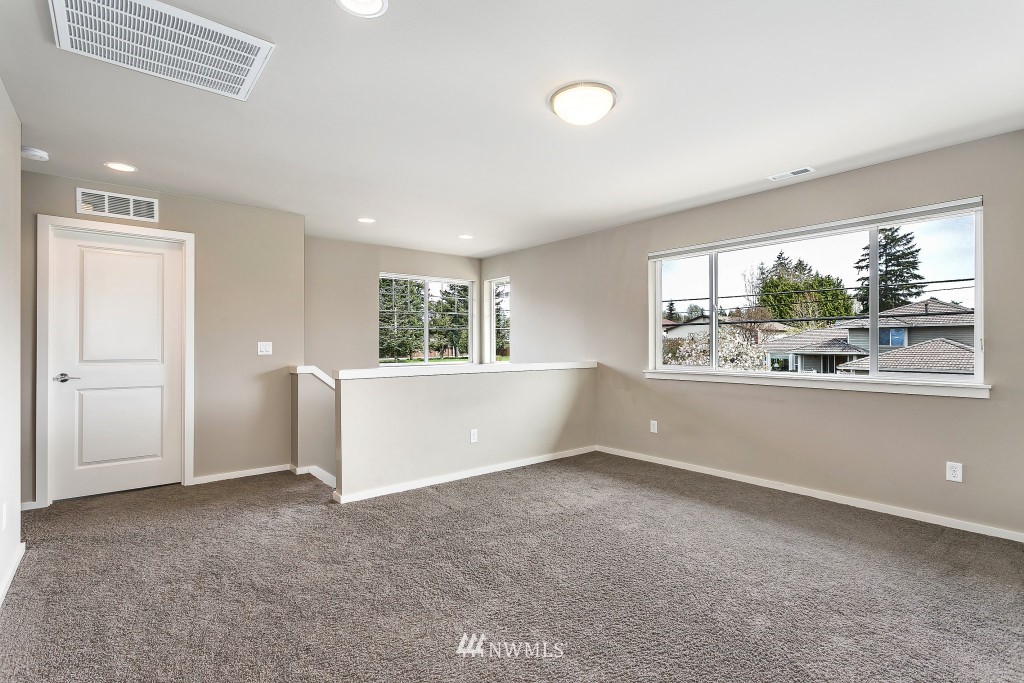10159 Southeast 192nd Place Renton, WA 98055 - Photo 14 of 25
