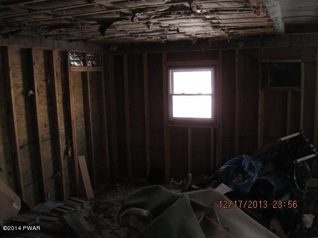 2519 Gold Key Road Milford, PA 18337 - Photo 16 of 26