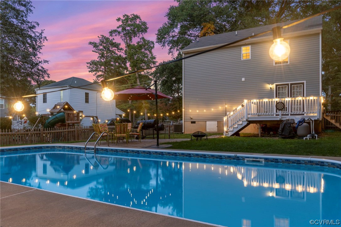 3800 Benton Avenue Richmond, VA 23222 - Photo 23 of 26 a front view of a house with a yard