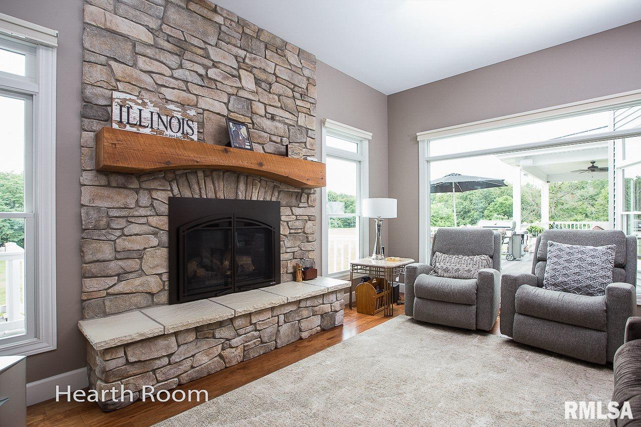 8389 Tolan Road Pleasant Plains, IL 62677 - Photo 12 of 41 Gallery Image 12
