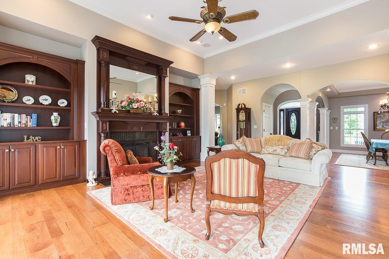 8389 Tolan Road Pleasant Plains, IL 62677 - Photo 14 of 41 Gallery Image 14