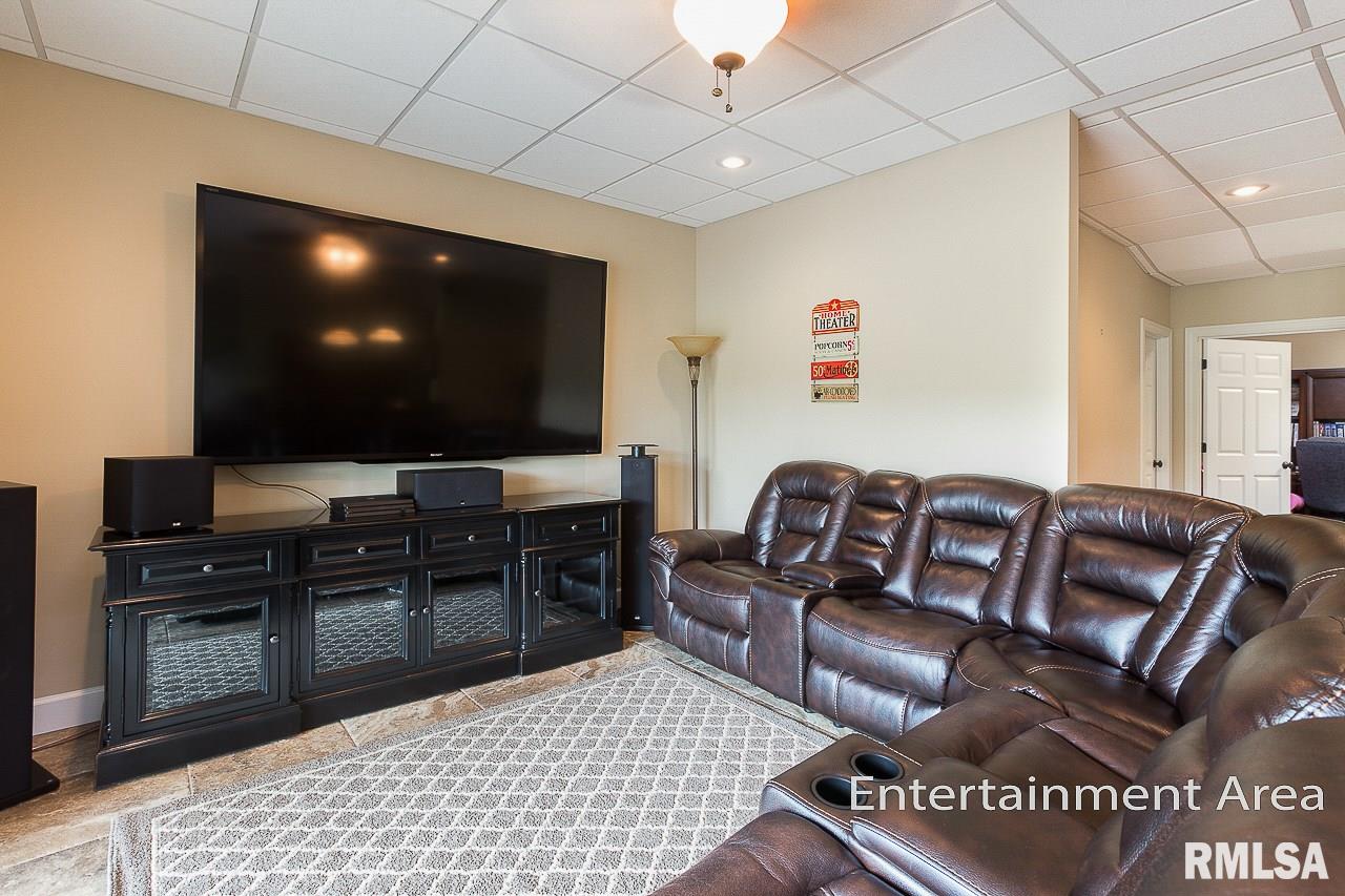 8389 Tolan Road Pleasant Plains, IL 62677 - Photo 29 of 41 Gallery Image 29