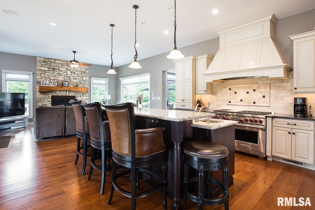 8389 Tolan Road Pleasant Plains, IL 62677 - Photo 9 of 41 Gallery Image 9