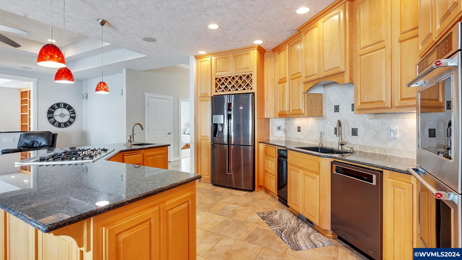 4631 Northeast Granite Avenue Albany, OR 97321 - Photo 3 of 41