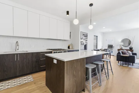 $1,399,000 | 2044 West Superior Street, Chicago, IL 60612