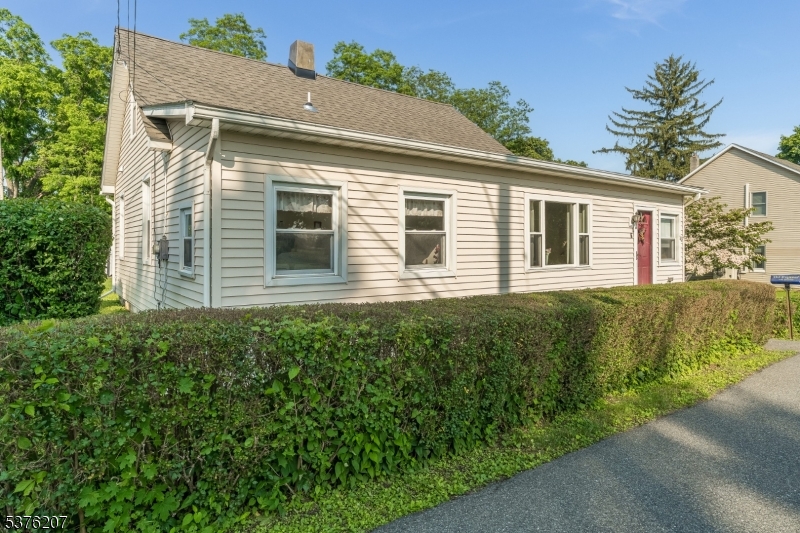 6 Franklin Street Washington, NJ 07882 - Photo 2 of 38 a view of a house with a yard