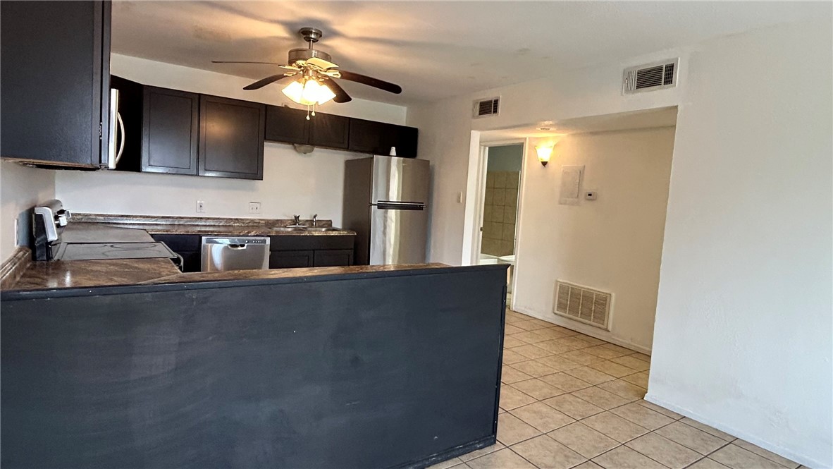 1004 Austin Street, Unit 9 Portland, TX 78374 - Photo 9 of 22