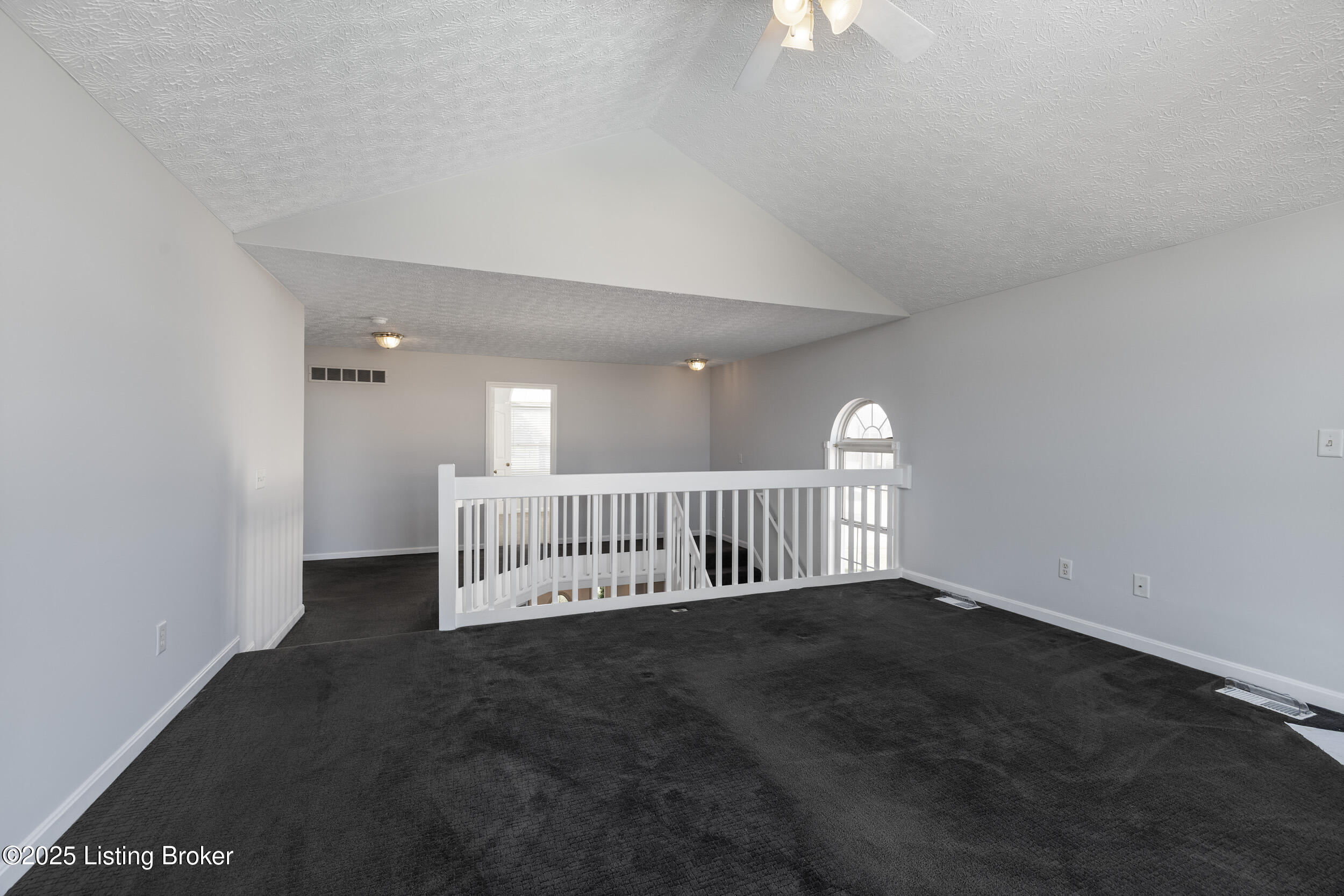 7824 Lariat Road Louisville, KY 40219 - Photo 18 of 48 3U8A8404