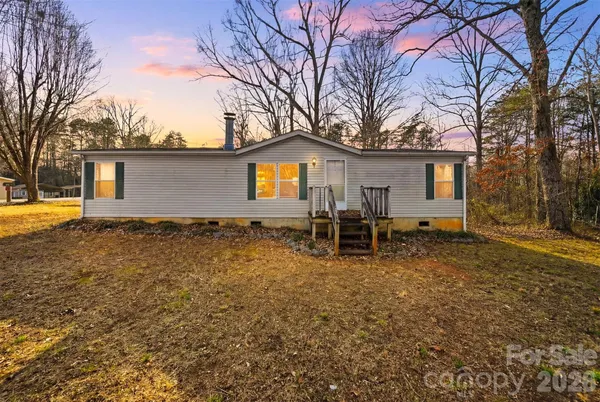 $200,000 | 109 10th Street Northeast, Hildebran, NC 28637